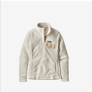 Patagonia women’s Re-Tool Snap-T Fleece Pullover in white, size small